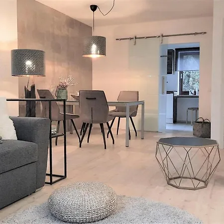 Apartment Koenigsquellenpark *